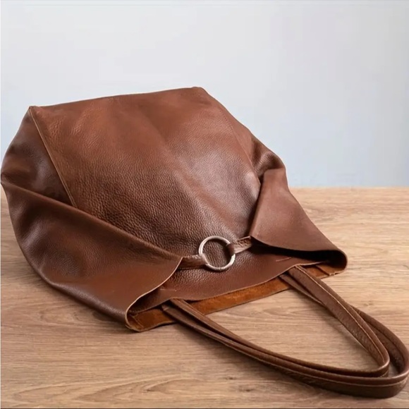 New, vintage style, leather, sling bag. - Picture 3 of 6